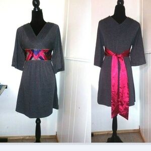 Gray knit dress geometric waist Sz M pink bow straps